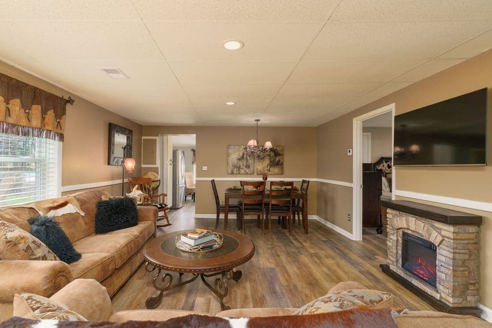 Overview of warm inviting living room