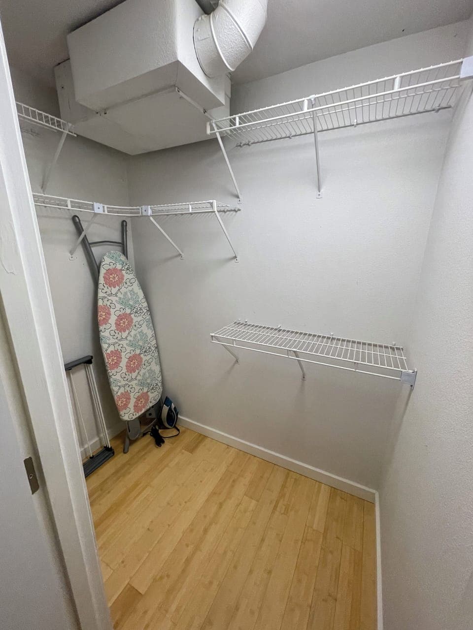 King bedroom closet 
