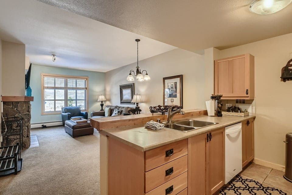 PP326 Kitchen
