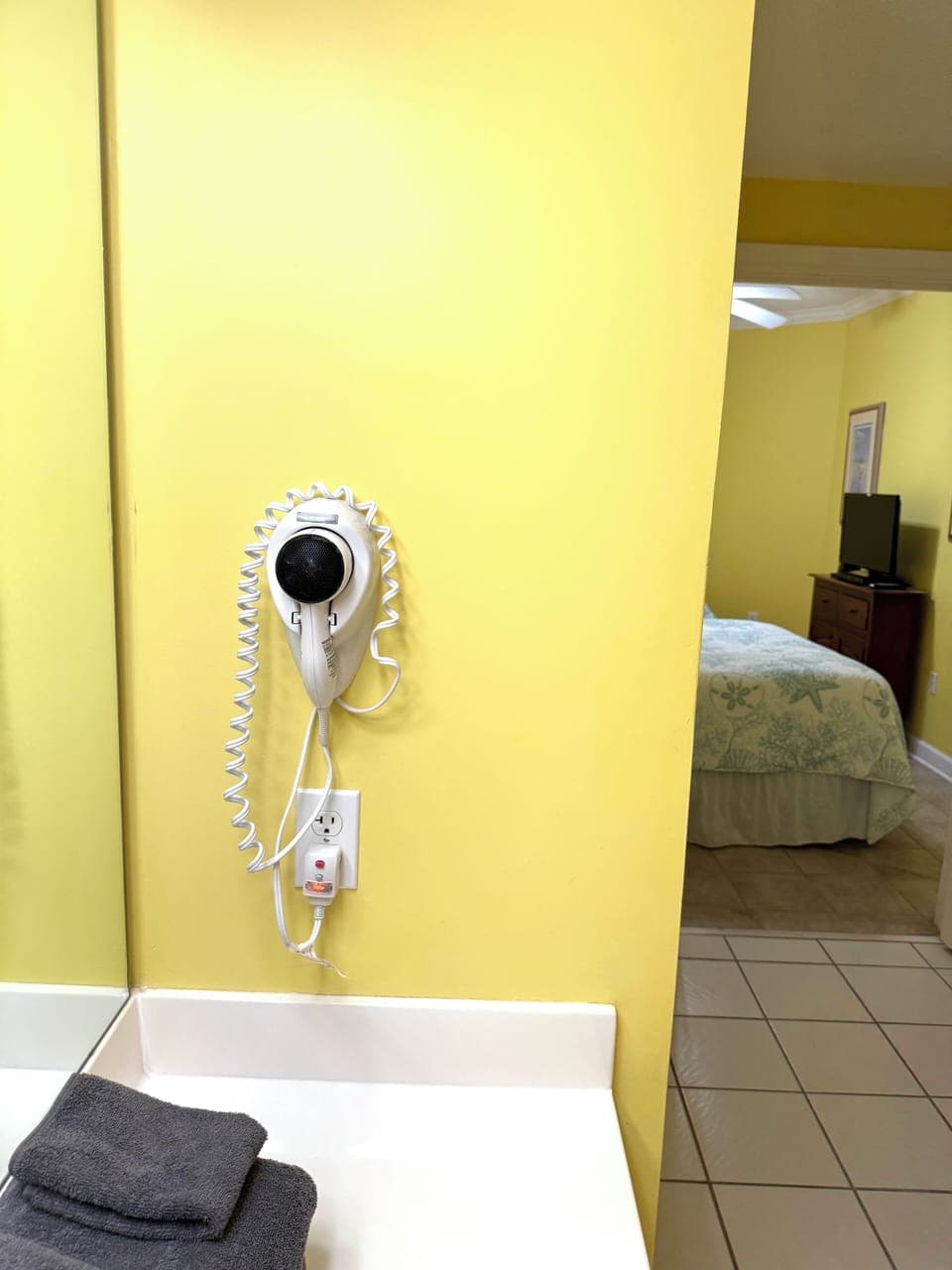 Guest Bath 1-Hairdryer