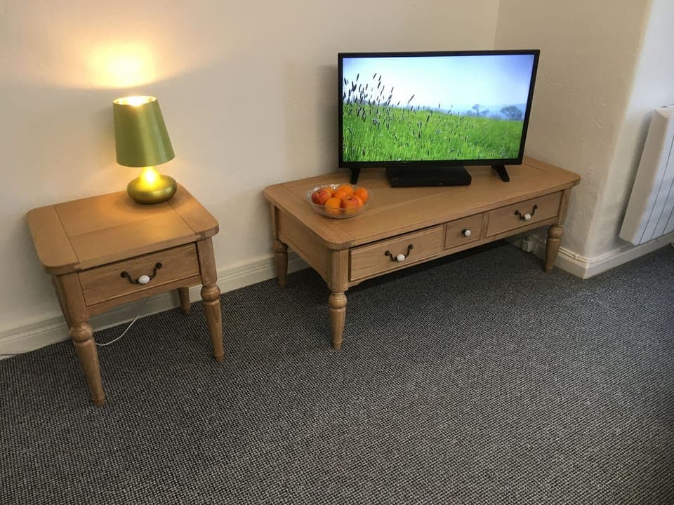 Smart Tv with DVD player 