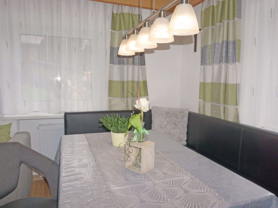 Furniture, Property, Table, Plant, Building, Decoration, Flower, Textile, Lighting, Interior Design