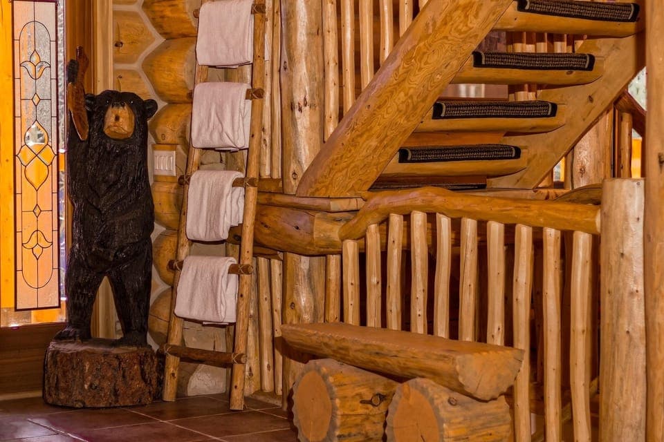 Freshly laundered towels for the hot tub.