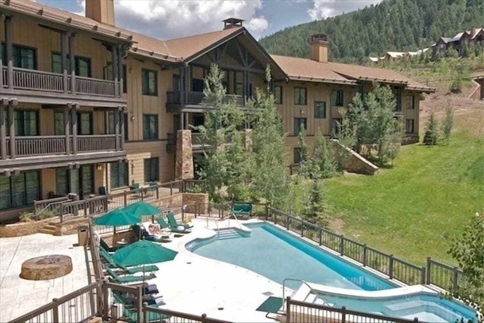 White River Lodge, recently refurbished a little more private, always available