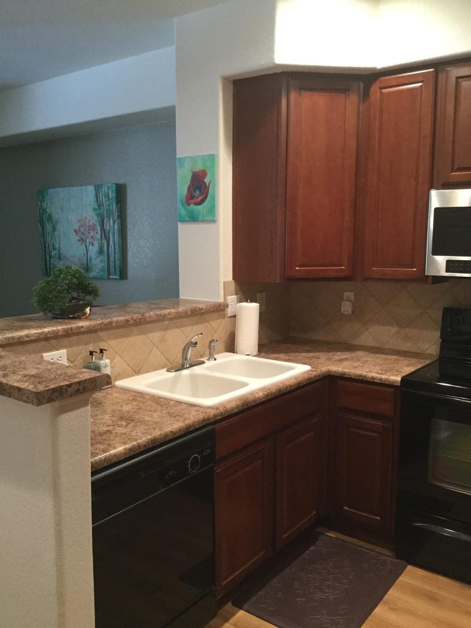 Full kitchen