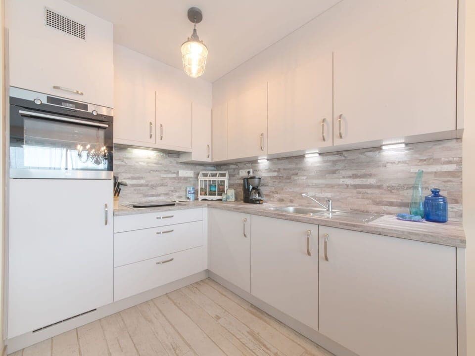 Property, Countertop, Cabinetry, Room, Kitchen, Furniture, Interior Design, Real Estate, Building, House