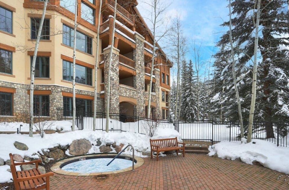Elkhorn Lodge is the perfect all-season resort.