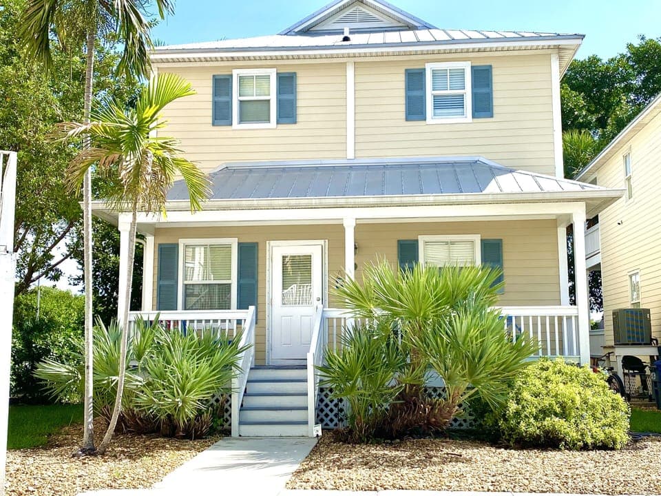 Stand alone house - #51 Coral Way, mile marker 5