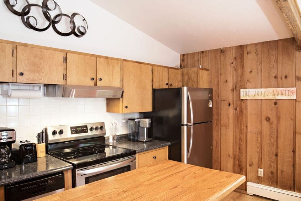 Well equipped kitchen