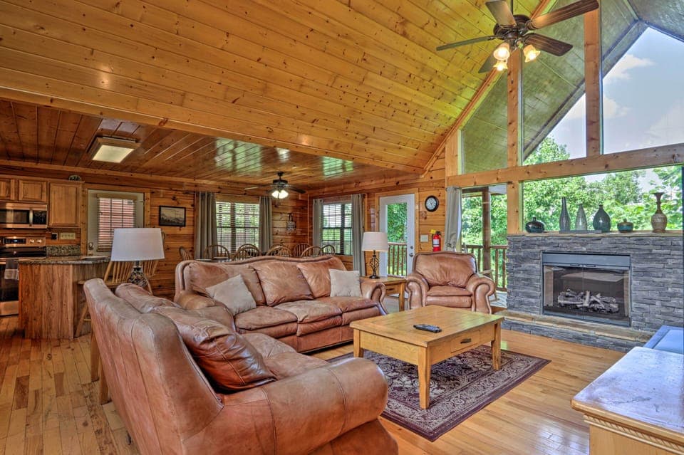 Living Room | Main Level | Flat-Screen TV w/ Roku | Fireplace