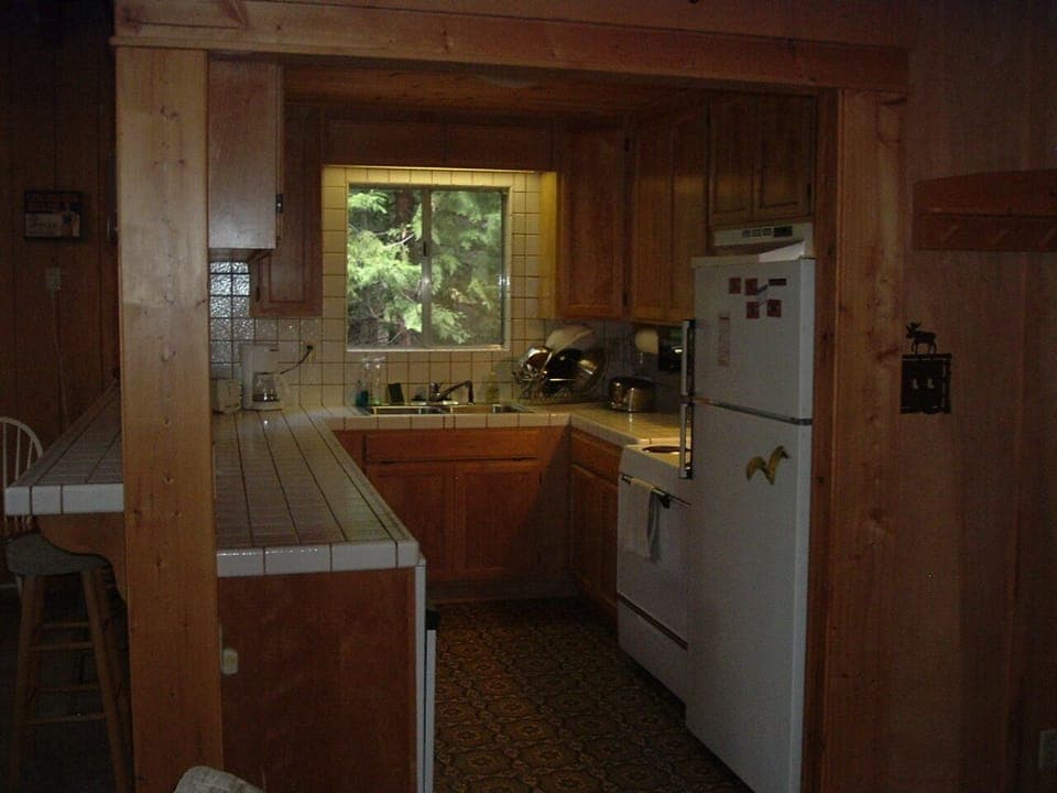 Kitchen area with new dishwaser