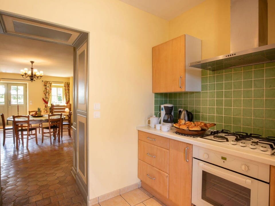 Food, Table, Tableware, Plant, Furniture, Sky, Chair, Dishware, Plate, Outdoor Furniture