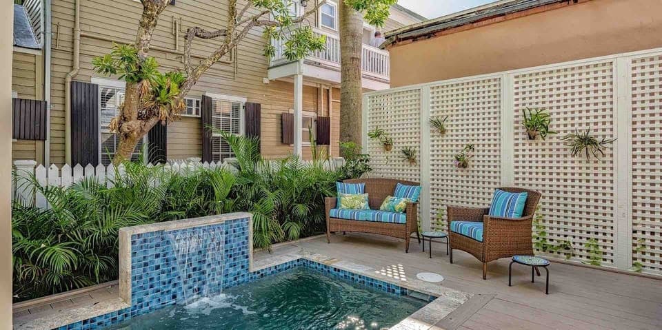 Welcome to the TOASTED COCONUT...