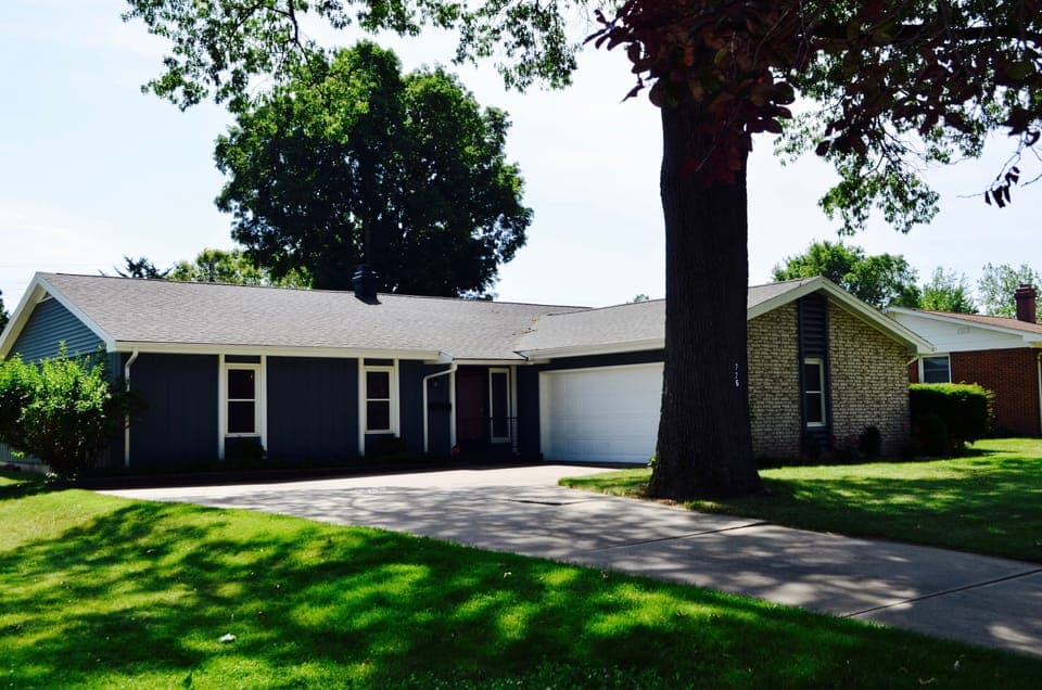 Parking available in the driveway for 4 cars.  Street parking is also available.