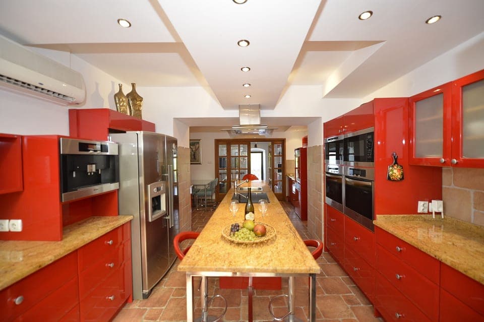 Made for Entertaining - Custom Kitchen with High End Appliances