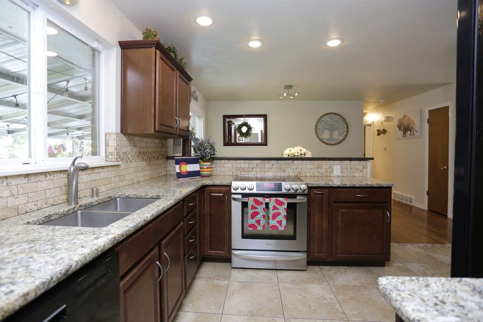 Open kitchen stocked with everything you need to cook any meal!