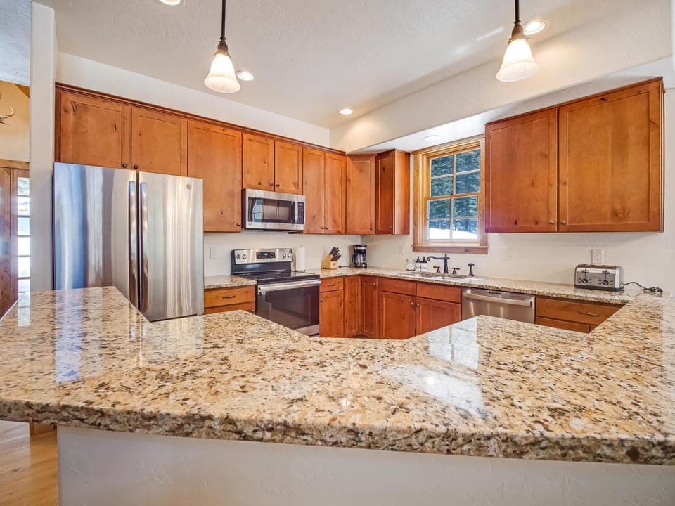 South side fully equipped kitchen