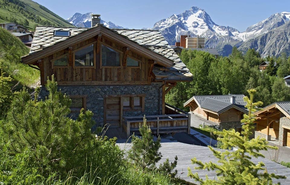 Welcome to your gorgeous chalet in the mountains!