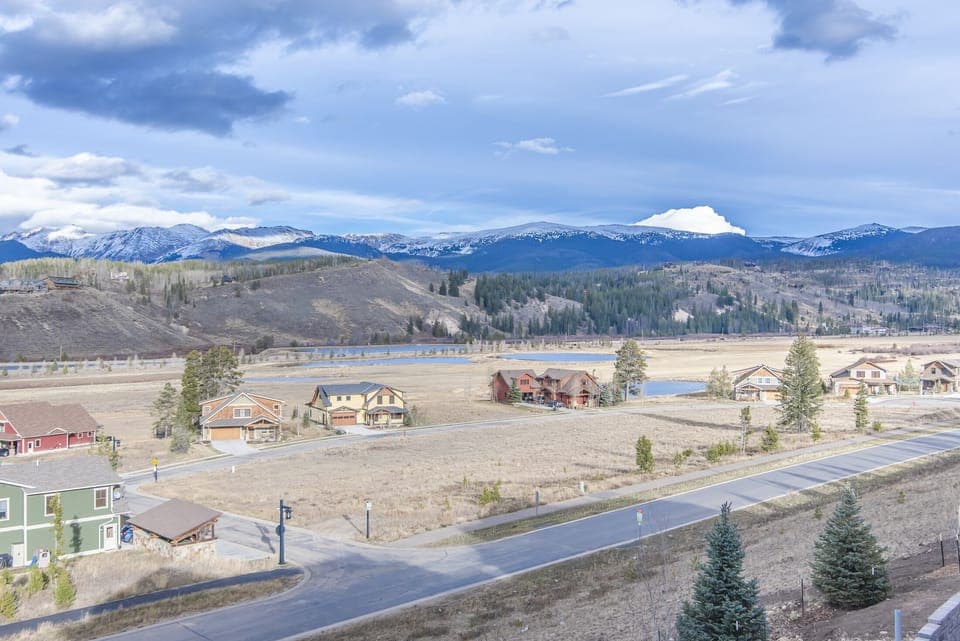 Views - Views of the small community and mountain peaks.