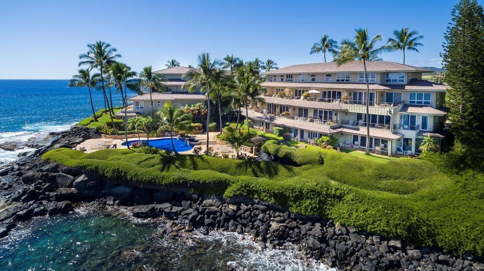 WHALERS COVE RESORT AERIAL VIEW LOOKING SW