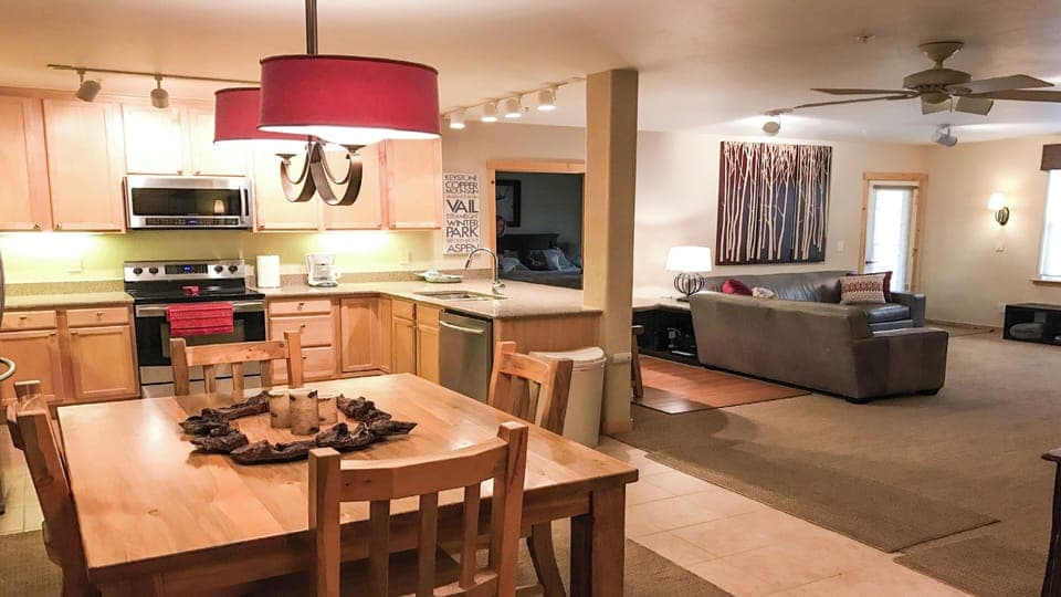 Open Concept, Great For Visitors