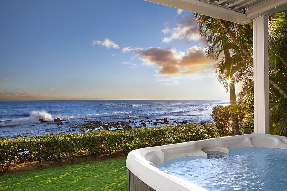 COVERED SPA WITH OCEAN VIEWS