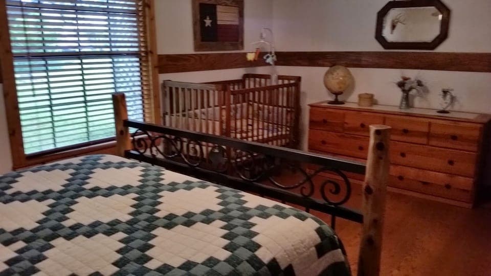 Other side of queen room