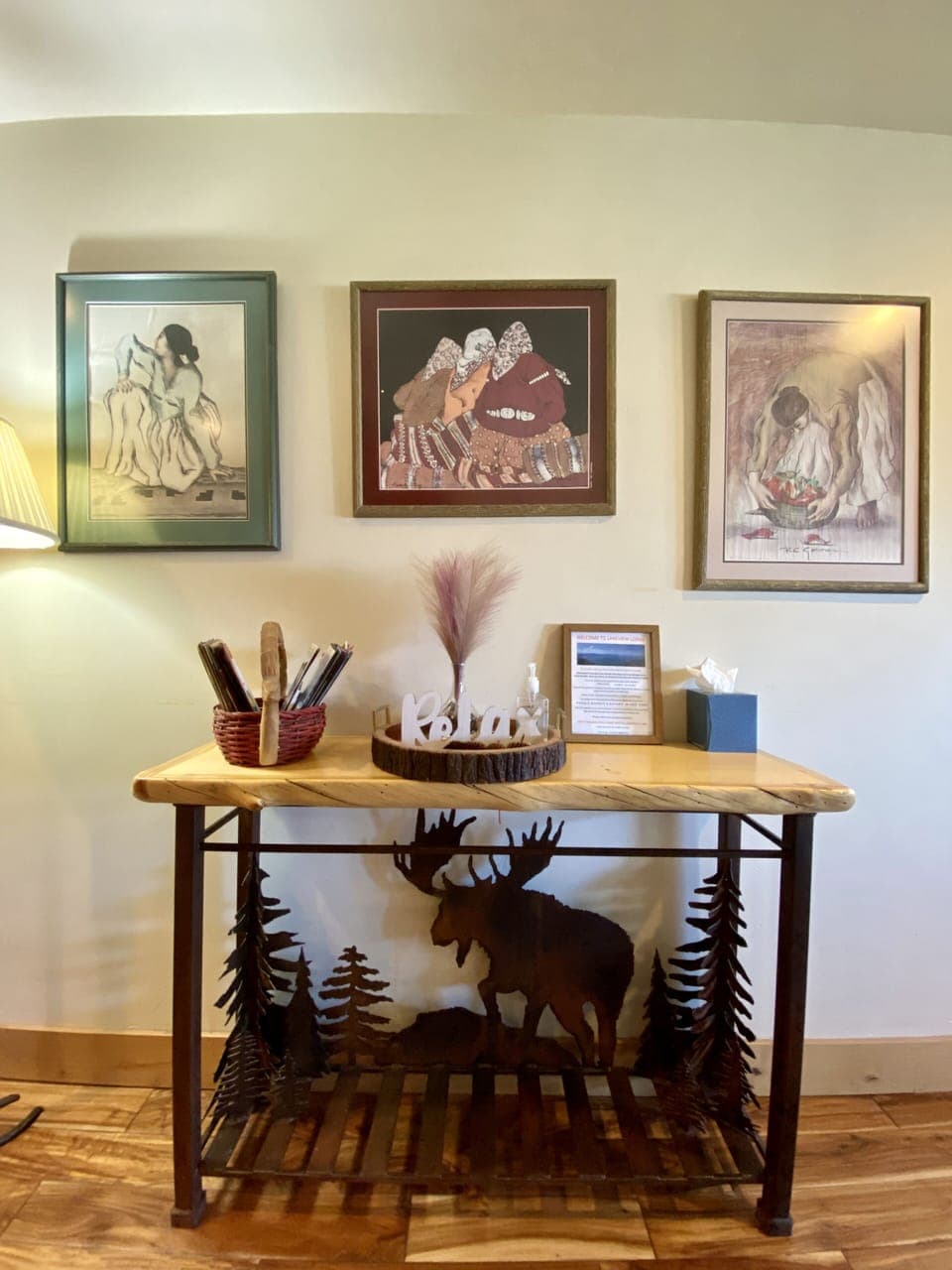 Hope you enjoy the beautiful mountain decoration.