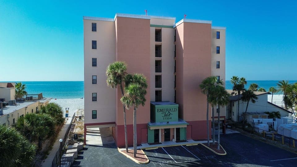 Emerald Isle - North Redington Beach