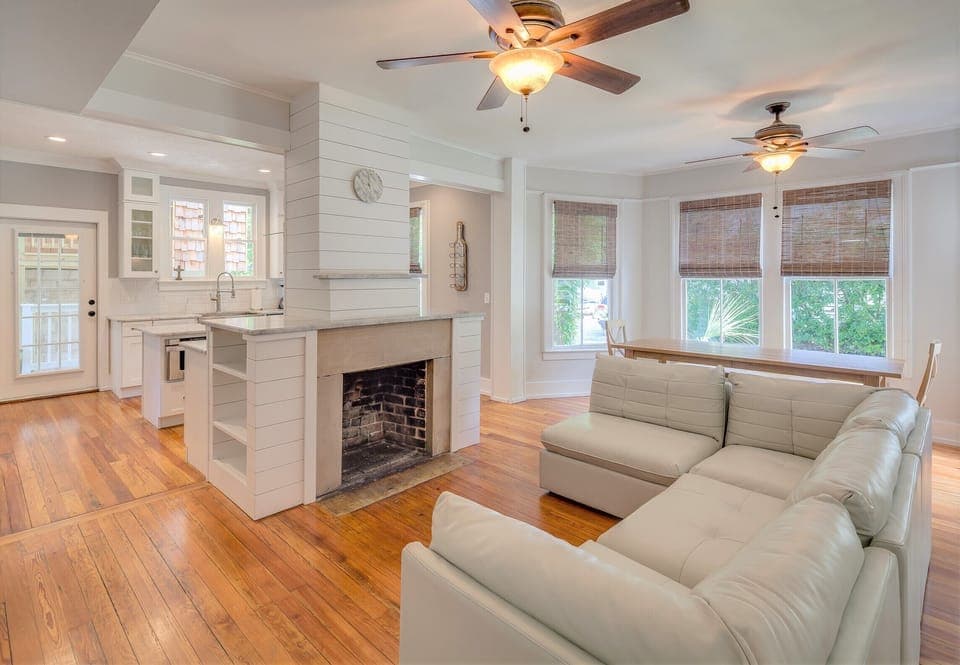 The Downtown Historic Lady (3 Bedroom 4 Bath - Sleeps 10) with Optional Romantic Guesthouse pictured at the end