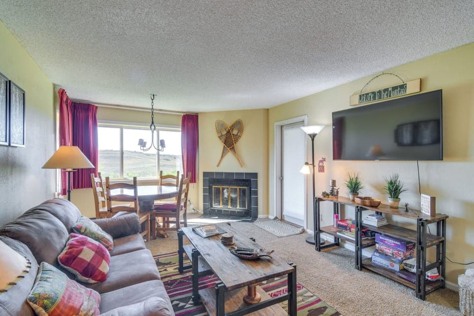 Granby Vacation Rental | 2BR | 2BA | Step-Free Access | 765 Sq Ft