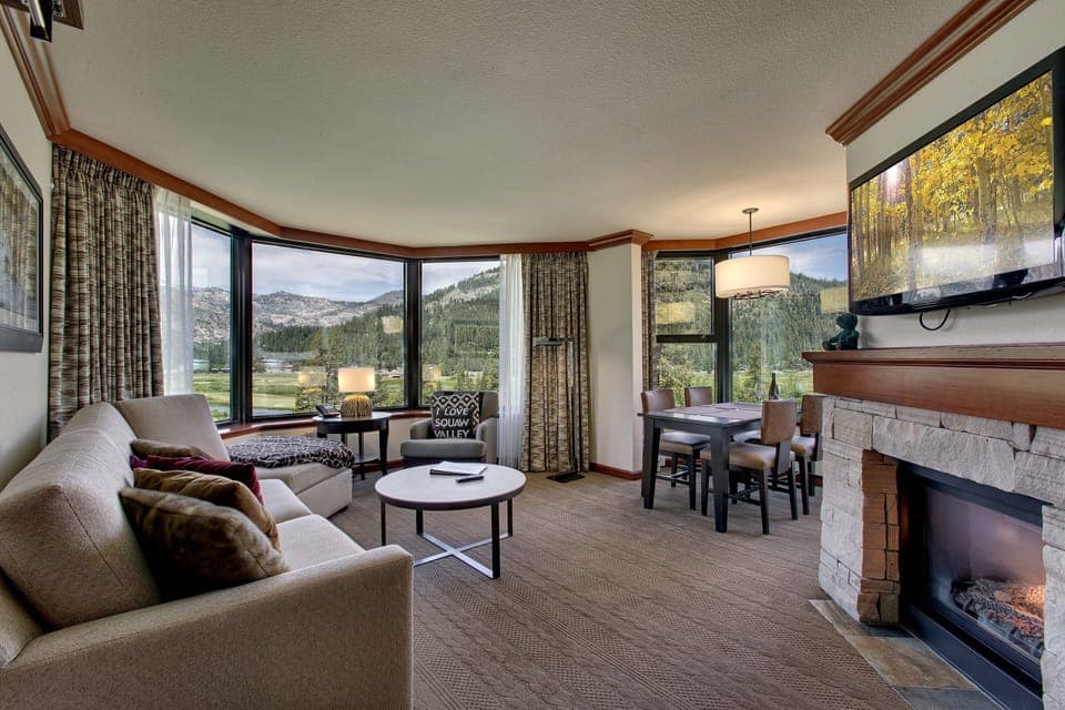 Xtra Large Grand Living room with 6 picturesque  view windows. Cozy fireplace!