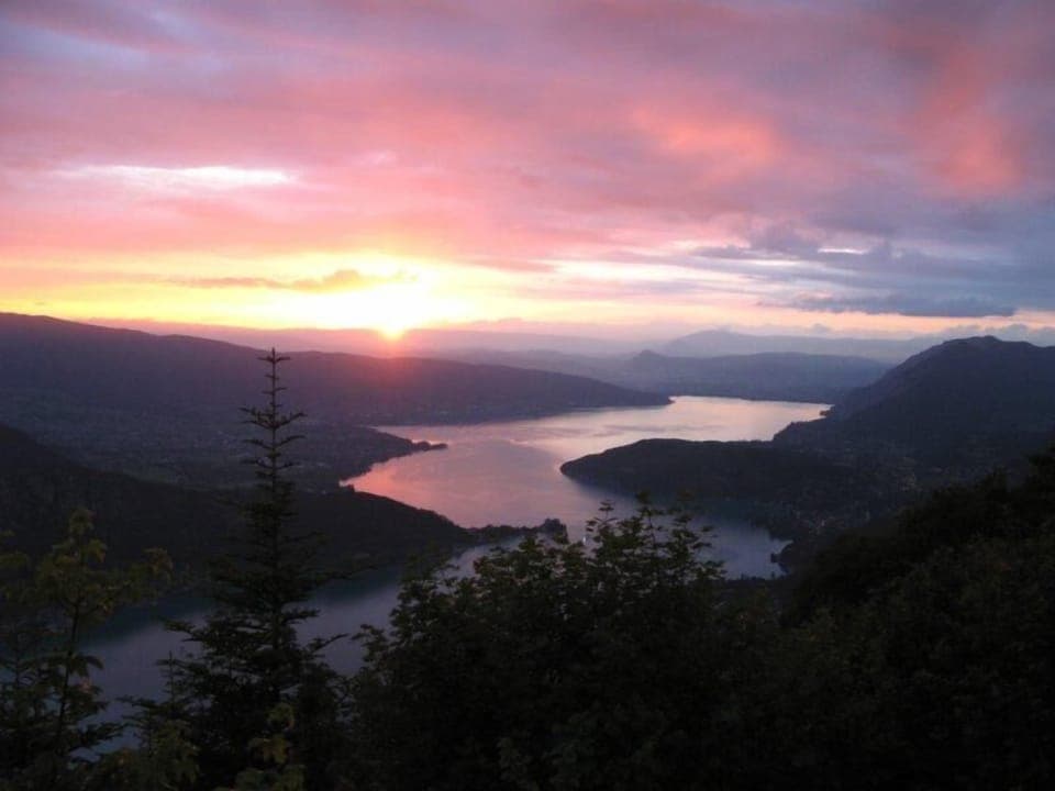 Sunset over Lake Annecy 