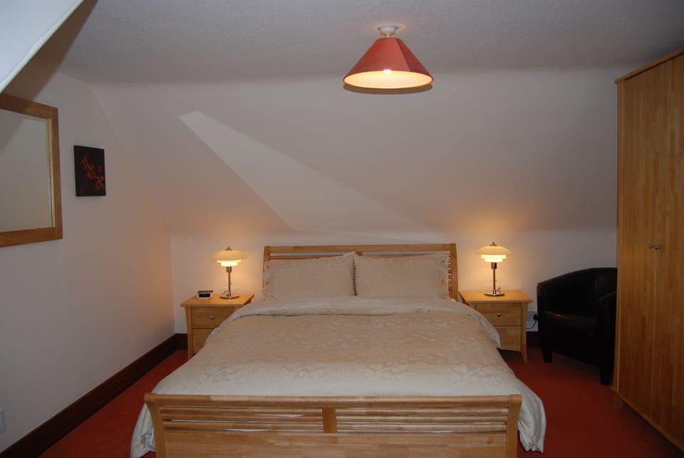 King size double bedroom