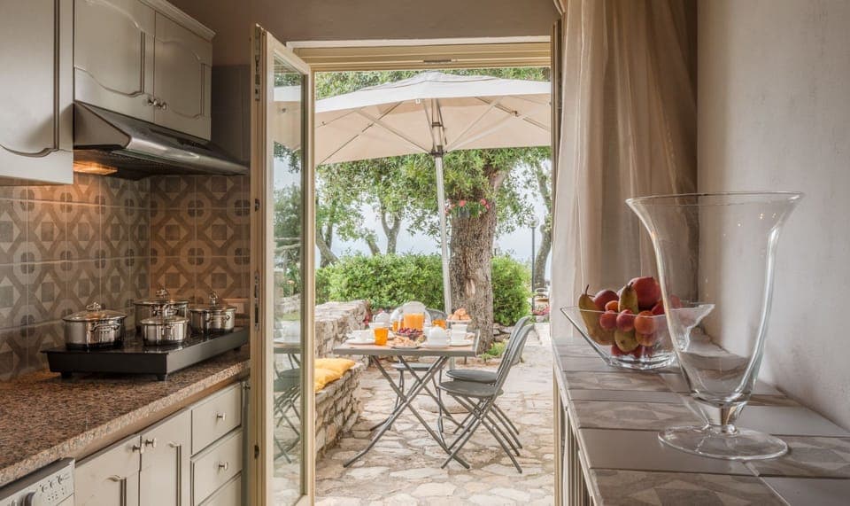 Countertop, Room, Property, Interior Design, Kitchen, Furniture, Home, Building, House, Real Estate