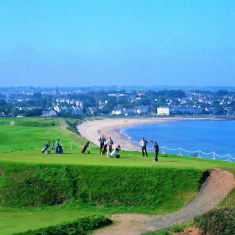 A short stroll from the apartment will take you to Ballycastle Golf Club.