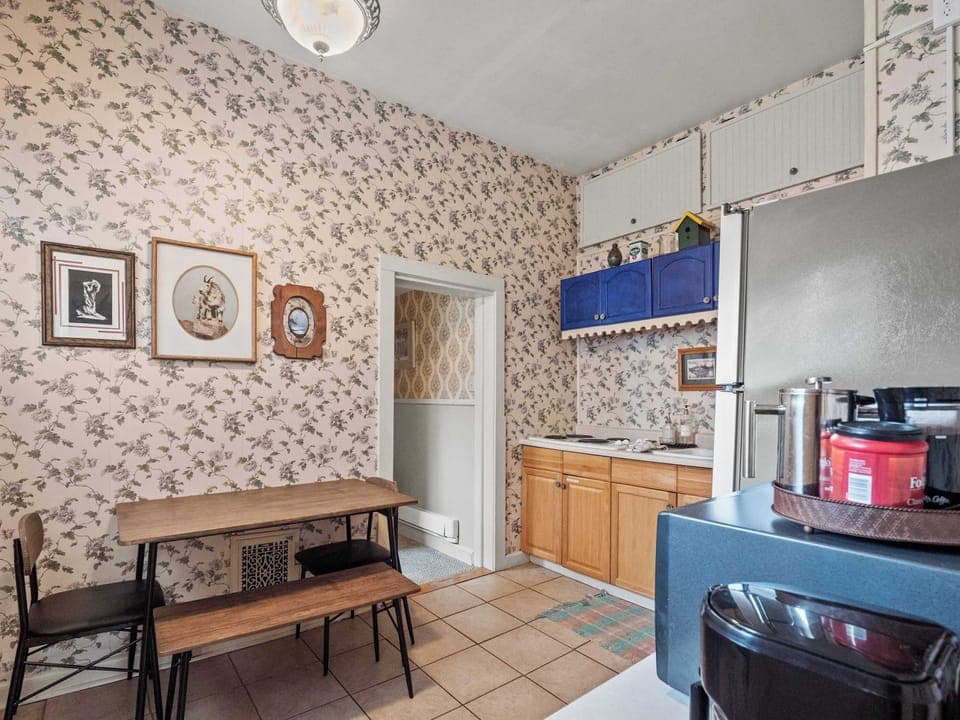Parlor kitchen