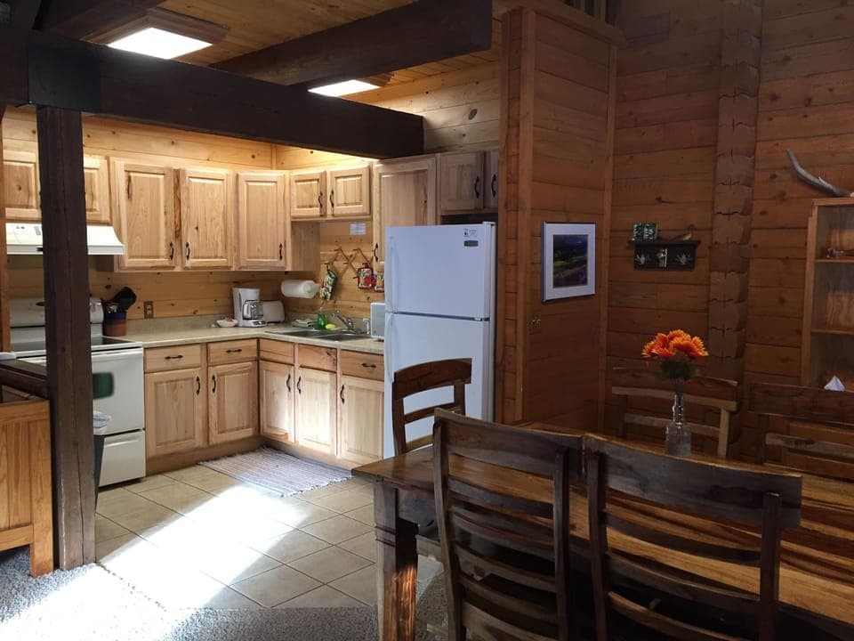 kitchen/dining
