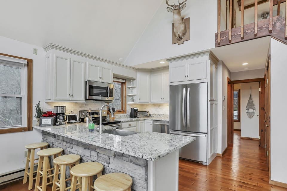 Granite Bar in Kitchen