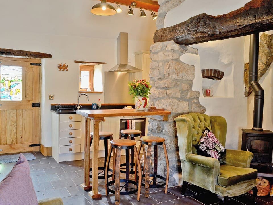 Open plan living/dining room/kitchen | Tre Fardre, St George, nr. Abergele