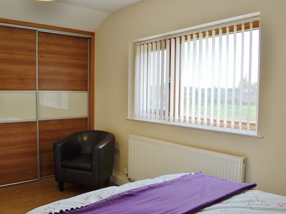 Bedroom | Ashington Holiday Cottages - Hawthorne Cottage, Skegness