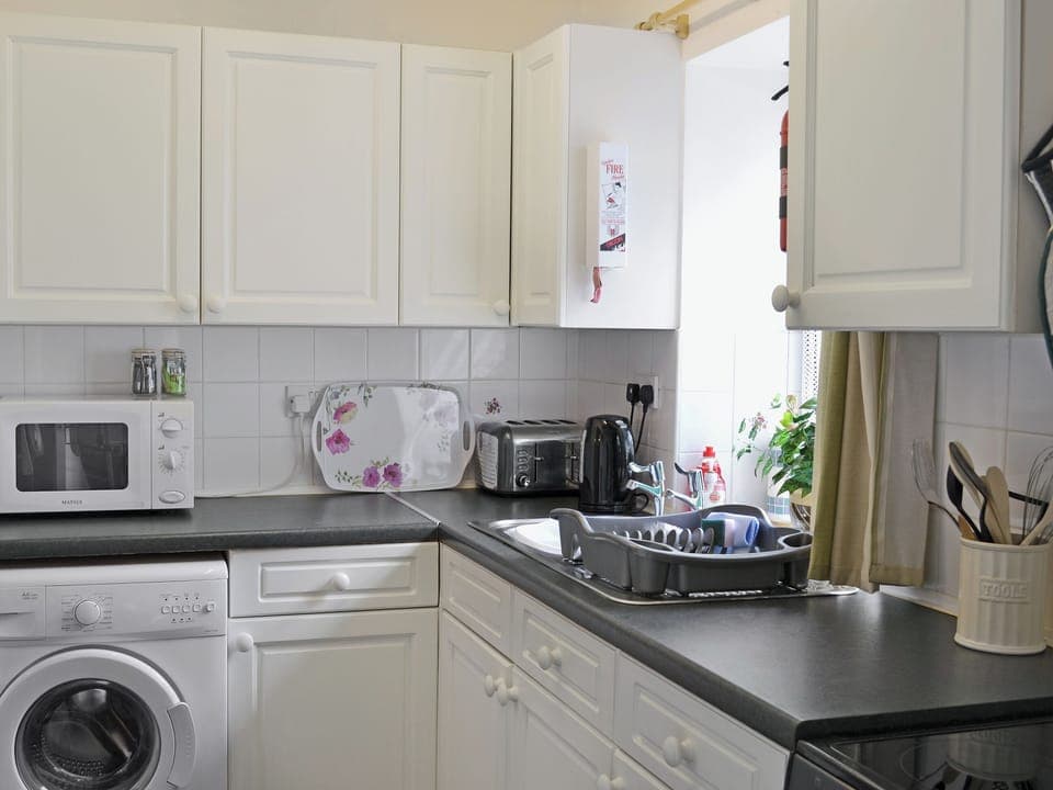 Kitchen | Ivy Cottage, Drefach Felindre, nr. Newcastle Emlyn