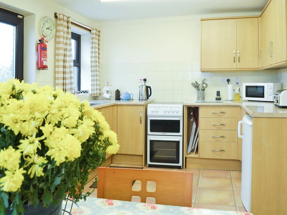 Spacious kitchen/diner | The Gatehouse, Aberffraw, Anglesey