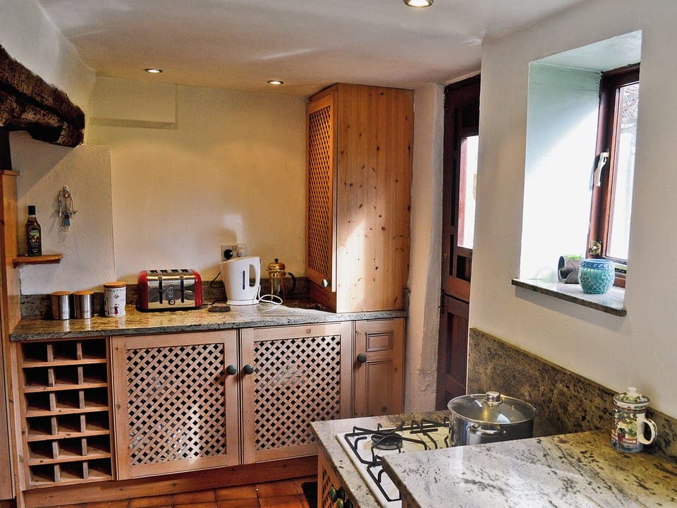 Kitchen | The Hideaway Cottage, Gloucester