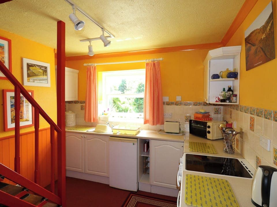 Kitchen/diner | Tŷ Melindwr, Hen Goginan, near Aberystwyth