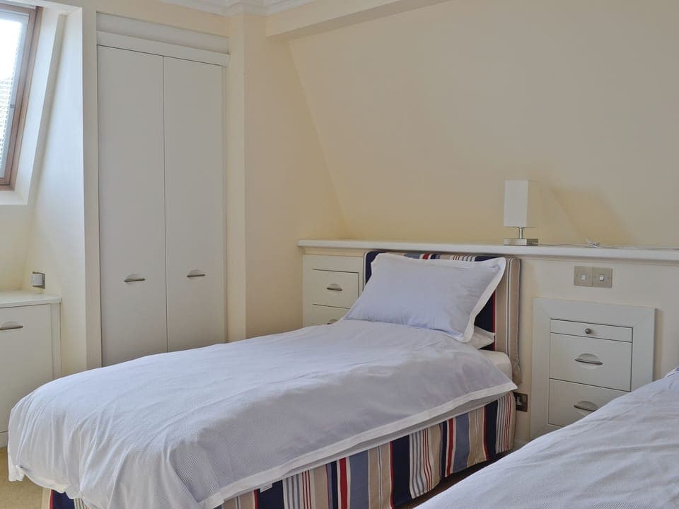 Twin bedroom | Waterside, Tighnabruaich