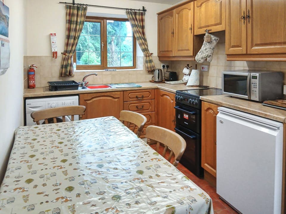 Kitchen/diner | Denhill Cottage, Chipstable, nr. Taunton