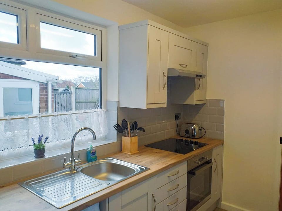 Kitchen | Amberley Cottage, Alfreton, near Matlock
