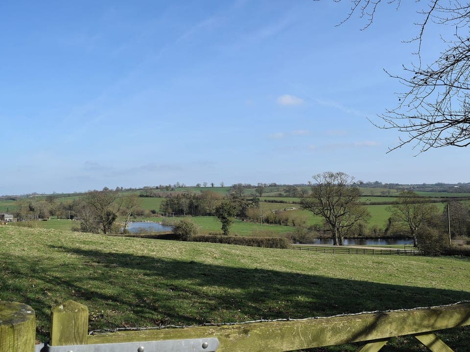 Views | Roundhill, near Chipping Warden