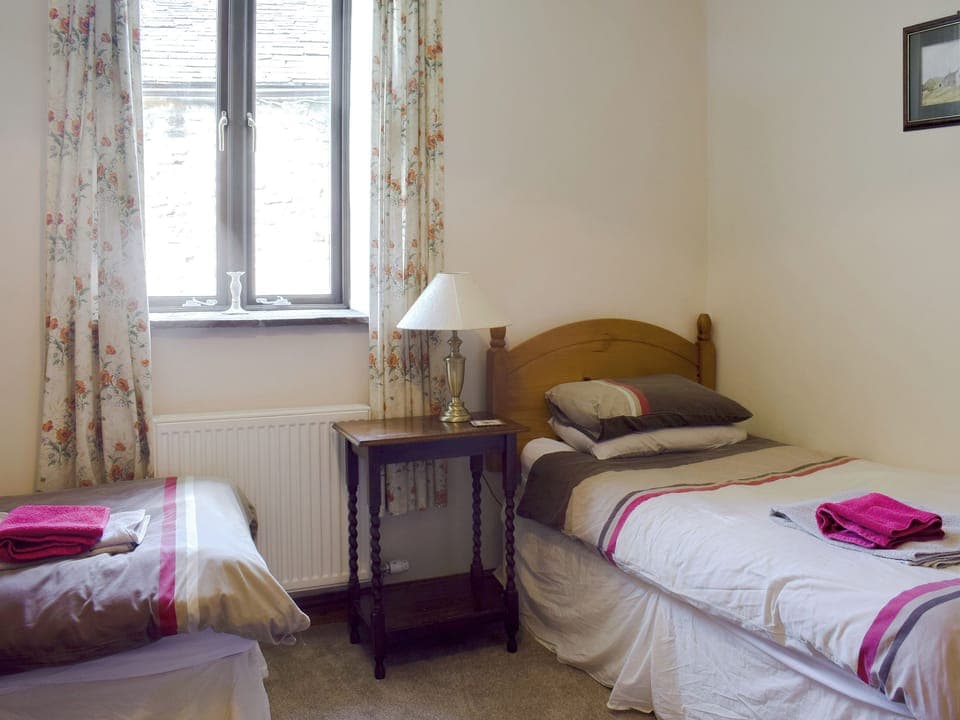 Twin bedroom | Grisedale Coach House, Threshfield, near Grassington